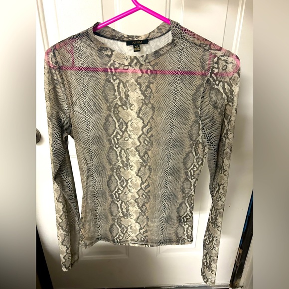 Snakeskin See through Women’s Blouse 💚🖤 - Picture 1 of 3